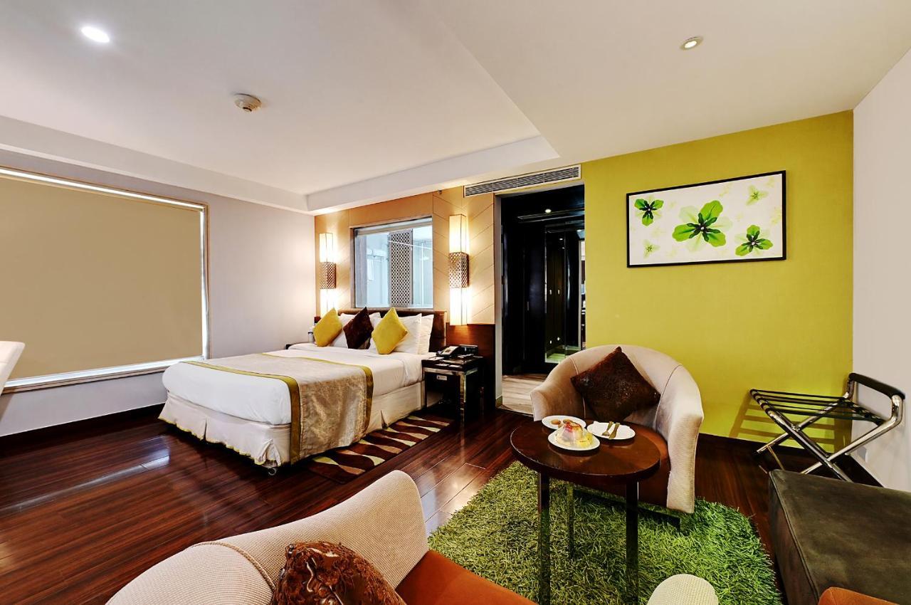 Quality Inn Γκουργκάον Εξωτερικό φωτογραφία