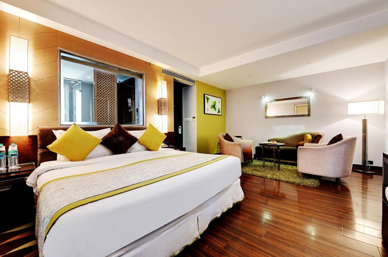 Quality Inn Γκουργκάον Εξωτερικό φωτογραφία